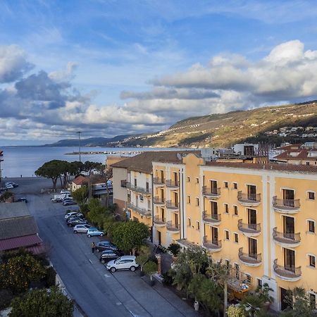 Hotel Cala Del Porto فيبو فالينتيا مارينا المظهر الخارجي الصورة
