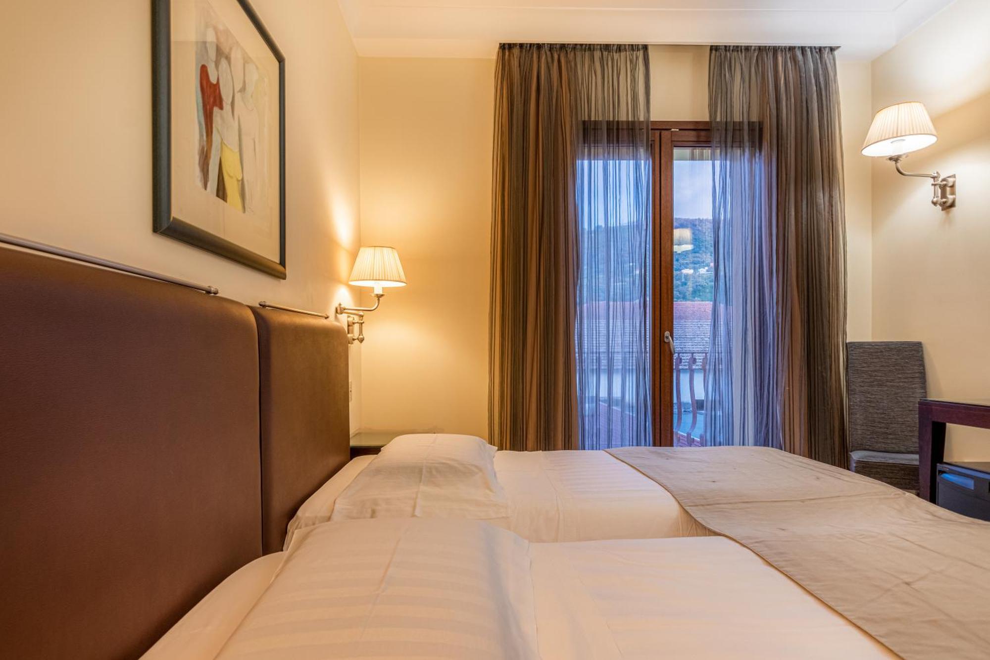 Hotel Cala Del Porto فيبو فالينتيا مارينا المظهر الخارجي الصورة