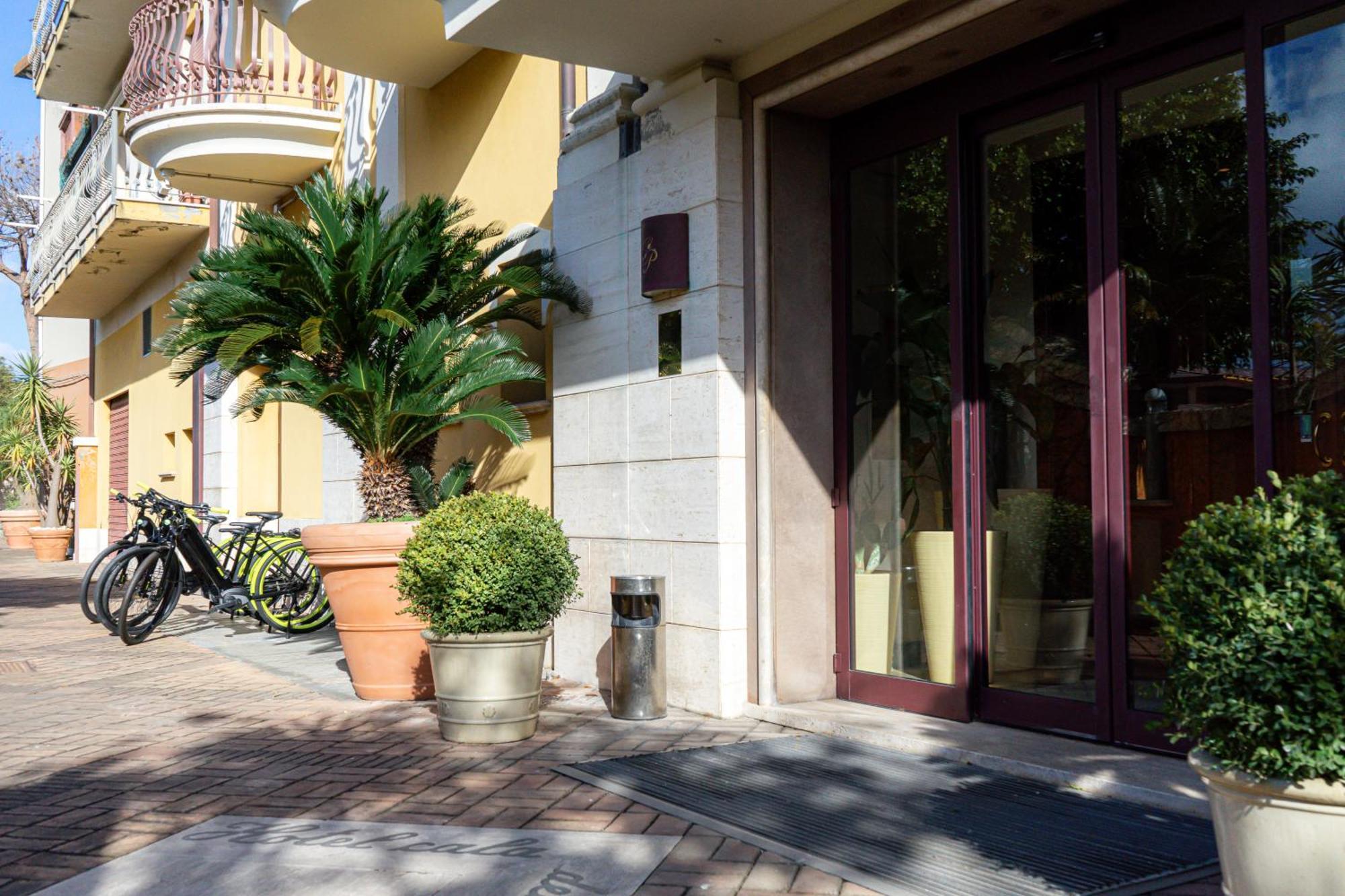 Hotel Cala Del Porto فيبو فالينتيا مارينا المظهر الخارجي الصورة