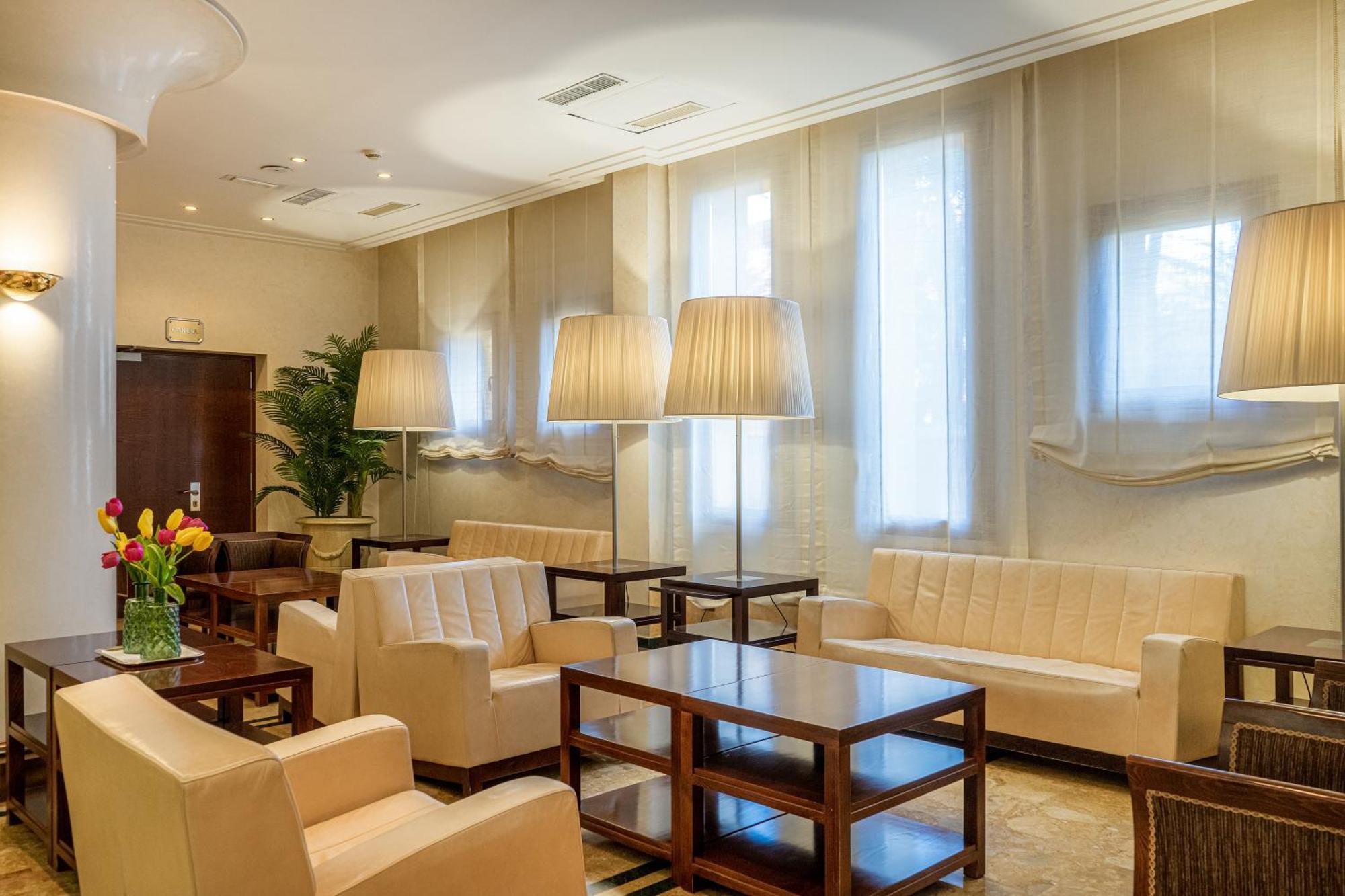Hotel Cala Del Porto فيبو فالينتيا مارينا المظهر الخارجي الصورة
